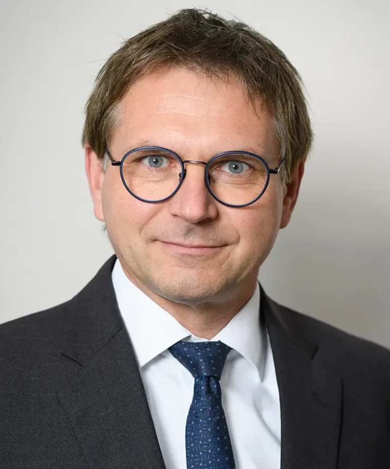 Dr. Thomas Fliegner